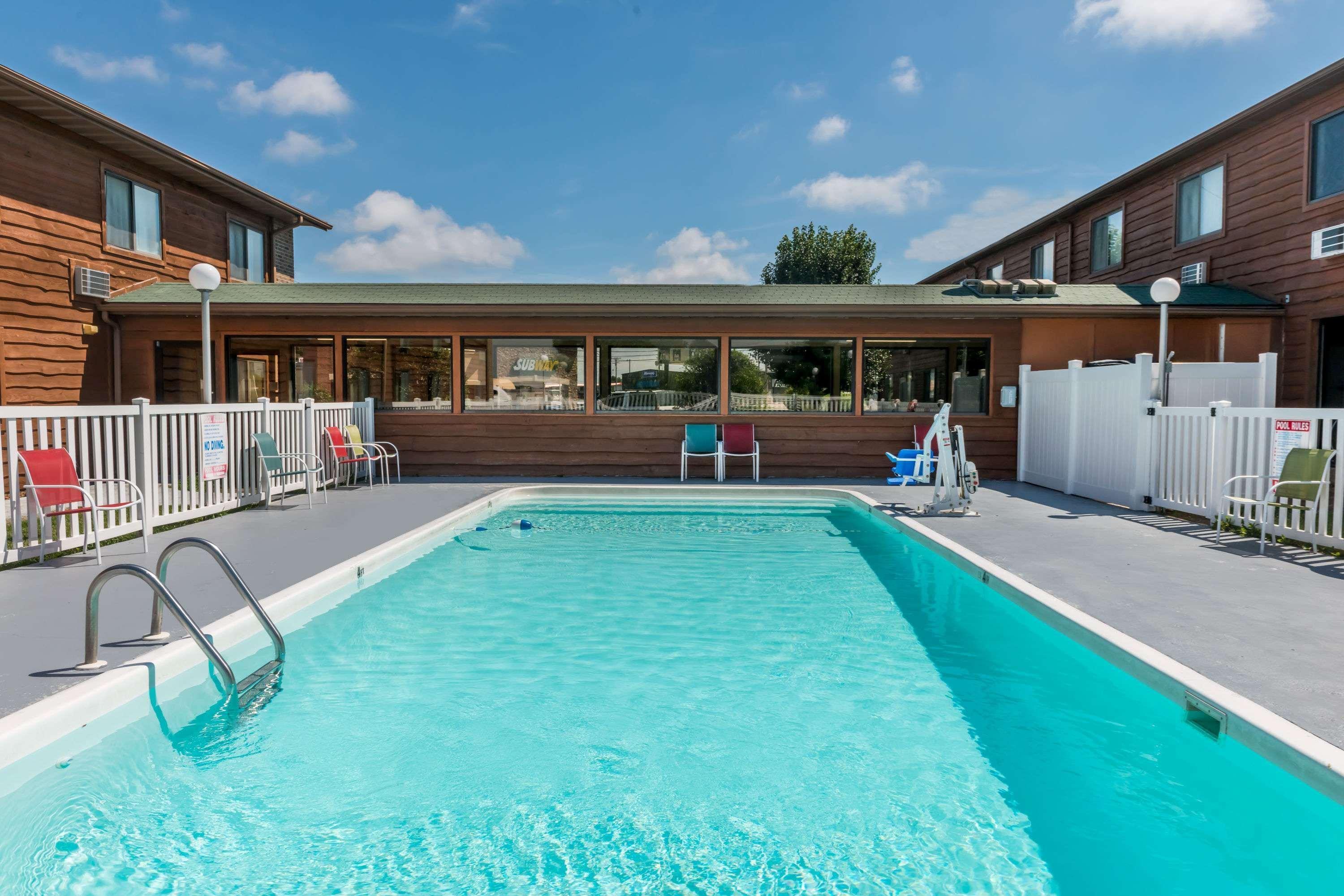 Super 8 By Wyndham Lebanon Ξενοδοχείο Εξωτερικό φωτογραφία